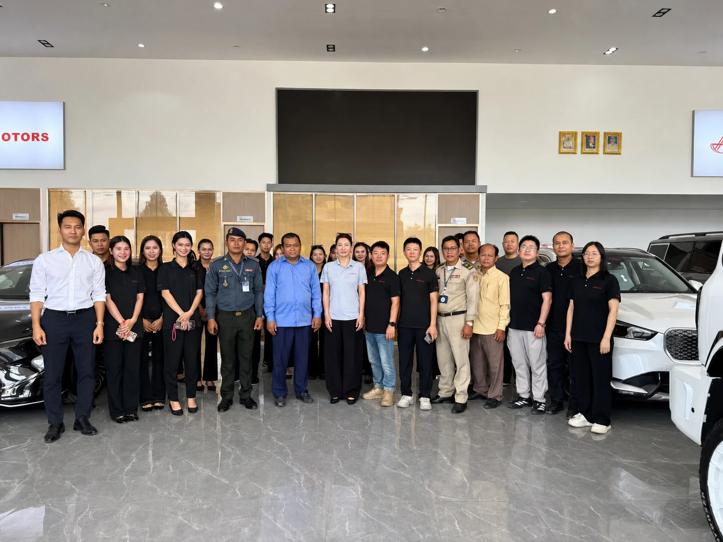Phnom Penh DG MOTORS community visit